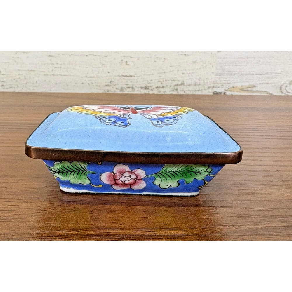 Vintage‎ Chinese Cloisonné Butterfly Enamel trinket box  1970's Hand Painted